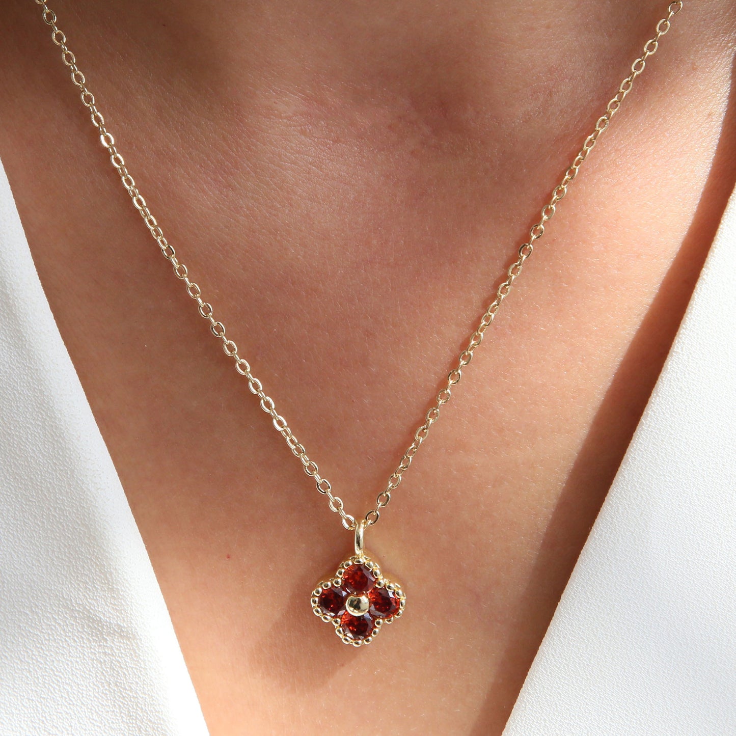 COLAR TREVO DE QUATRO FOLHAS