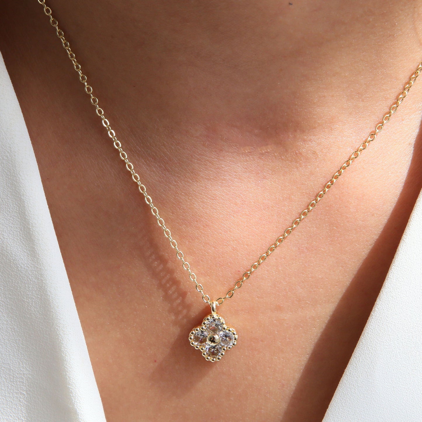 COLAR TREVO DE QUATRO FOLHAS